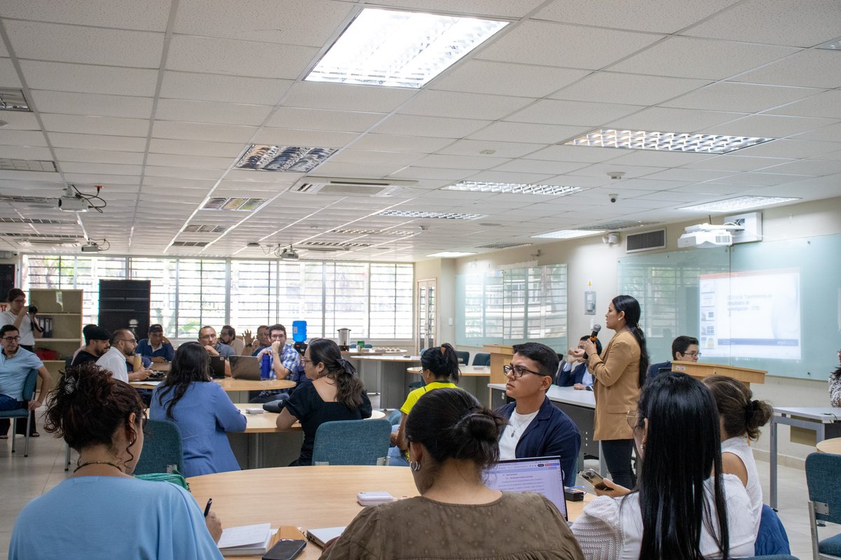 OtriESPOL's tweet photo. 📊✨ Junto al Vicerrector de I+D+i, el Decano de Investigación y la OTRI, compartimos con las unidades académicas los indicadores de innovación y el CTP investigación de la ESPOL, promoviendo el diálogo con profesores para impulsar la mejora continua y analizar nuevas propuestas. https://t.co/o57x69DbNi