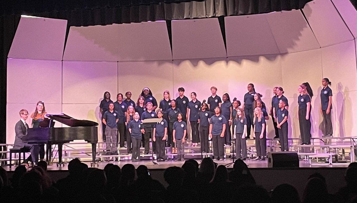 Head Magnet Middle School tweet media