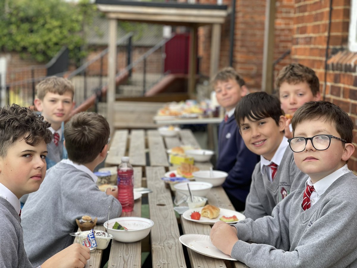 FinchingfieldSt's tweet photo. Day 2 of Year 6 SATs! 📚✨Today was the Reading paper and we could not be more proud of the positive attitude the children have shown. A huge thank you to Mrs Russell for another fantastic breakfast this morning, the continental spread was a wonderful start to the day! 🥐🍓 https://t.co/FBFSchsERG