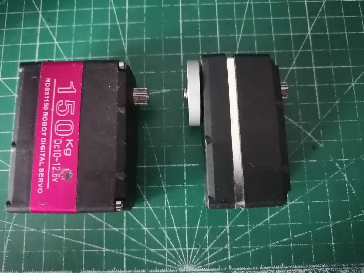 MarDimVik's tweet photo. Well, first batch of parts for J finally arrived. Got some stronger actuators, a 24V power supply for testing (though later I'll probably switch to car batteries or even a truck one from a Kamaz).Also received a new motor and driver to test a completely different type https://t.co/ACc5mGHaqI