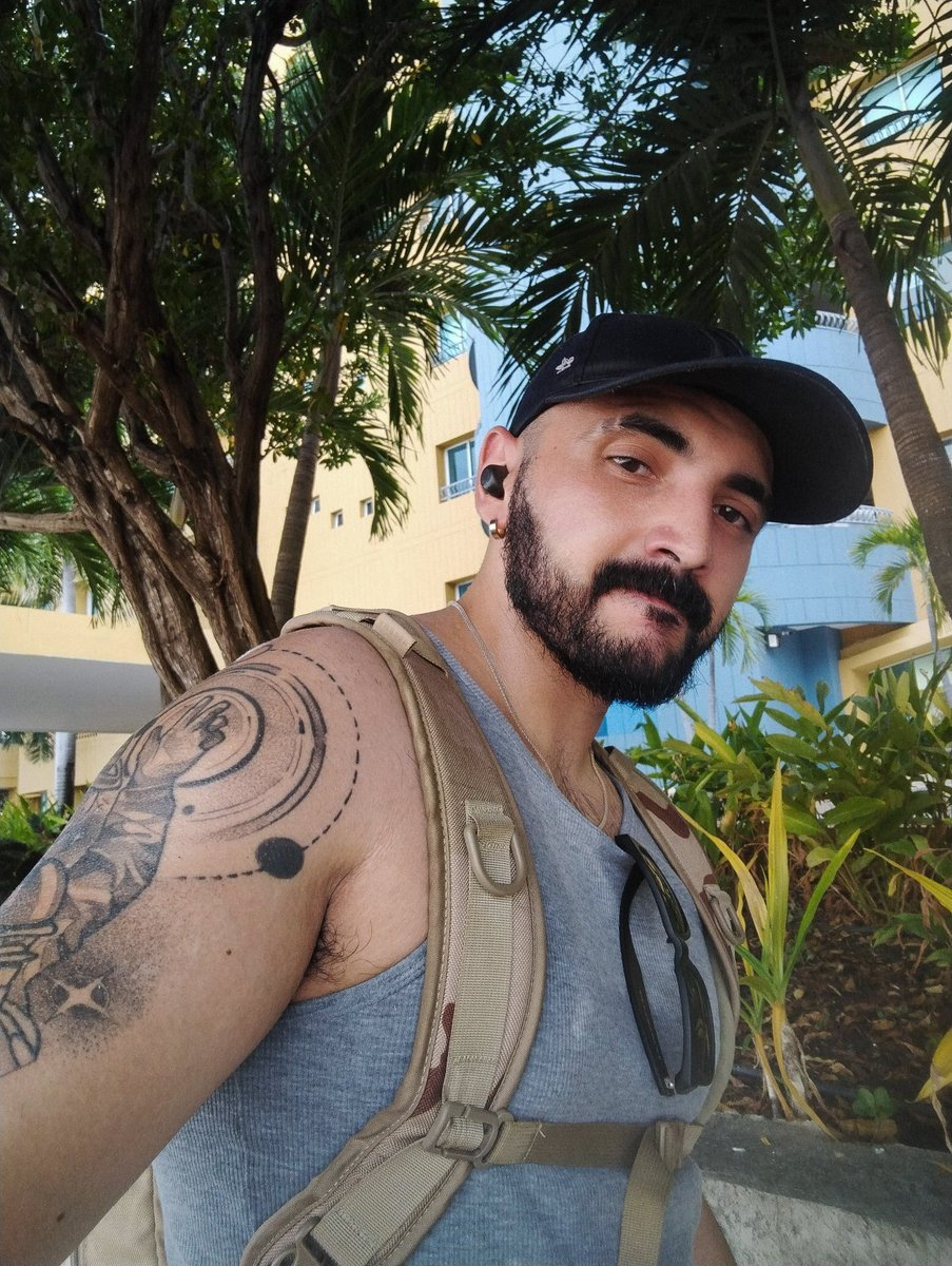Scream_Kings__'s tweet photo. En cartagena se come tan rico parce 🔥🔥🔥 https://t.co/t4OS9mD6QK