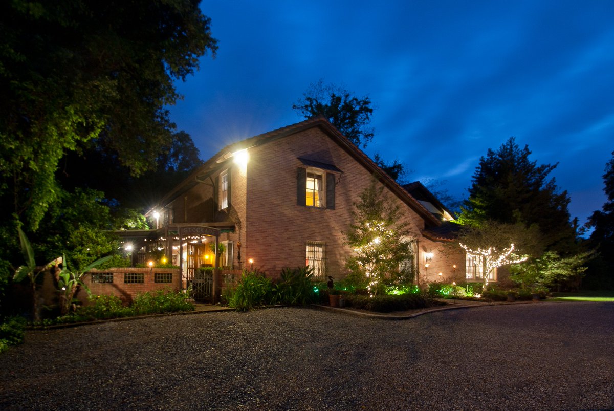 TheStockadeBB's tweet photo. Curious about The Stockade Bed and Breakfast? Visit our website  which is rich with information about our B&amp;B, things to do, and so much   more. You might just find a reason to stay with us! https://t.co/RLihGcSx8q #thestockadebatonrouge https://t.co/R9C32tMDCC