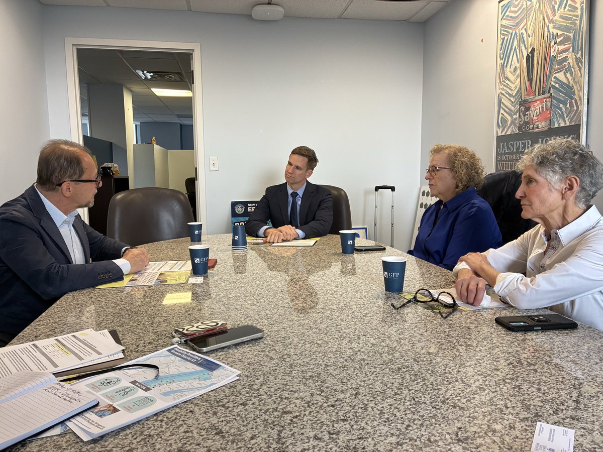 AHRCNYC's tweet photo. The Senator’s support for our programs means so much to us and our families as we continue to advocate for a 4% targeted inflationary increase with New York State budget negotiations still ongoing. We’re excited to work with the Senator again in the near future. https://t.co/na3ZekSZ7h
