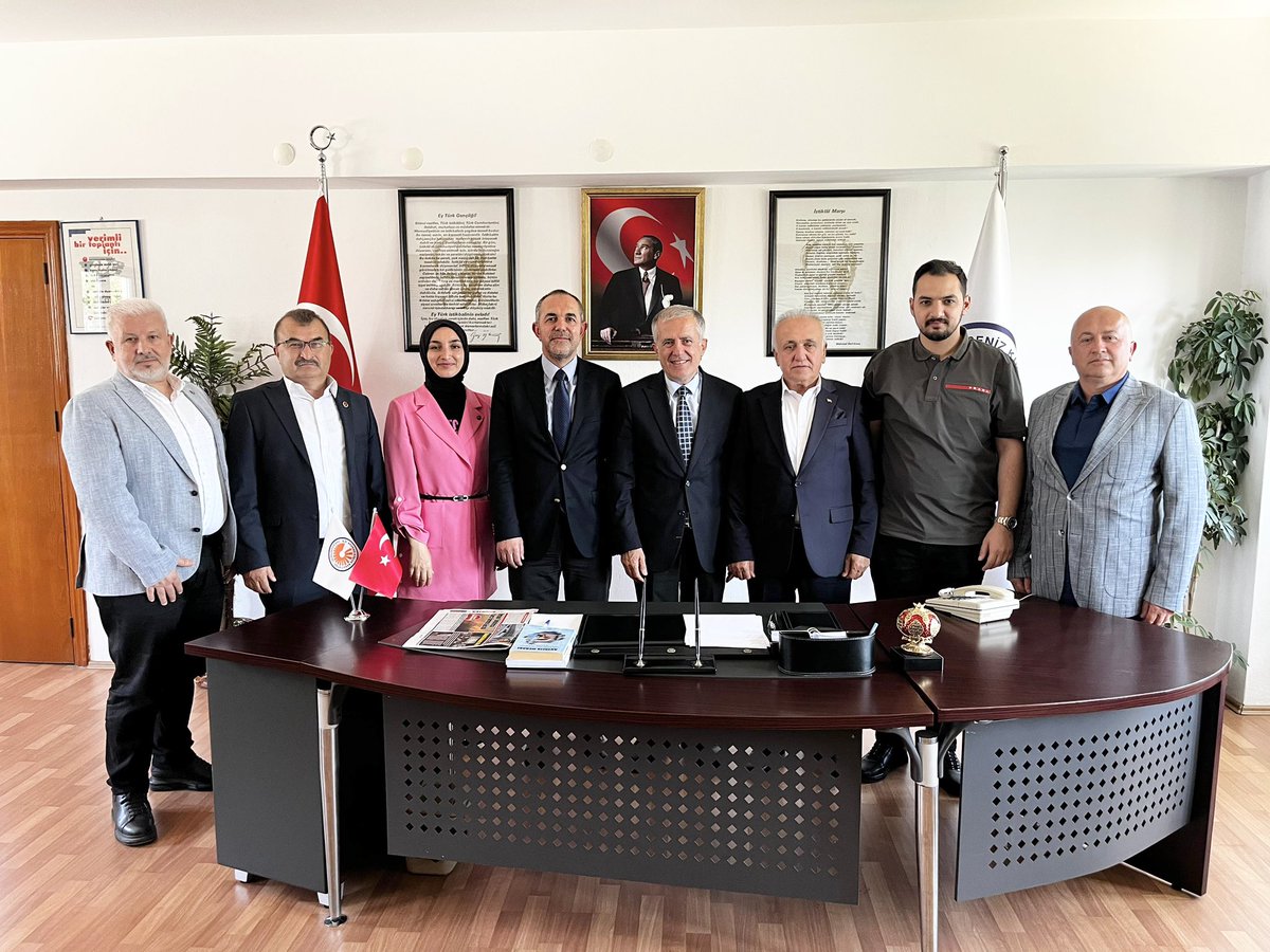 avyunusgunal's tweet photo. Antalya Sanayi Sitesi Kooperatifi Genel Kurulu’nda güven tazeleyen Mehmet Öztürk’ü meclis üyelerimiz ve Durali Kolpak başkanımız ile birlikte ziyaret ettik, çalışmalarında başarılar diledik. https://t.co/BLhwIFNMNe