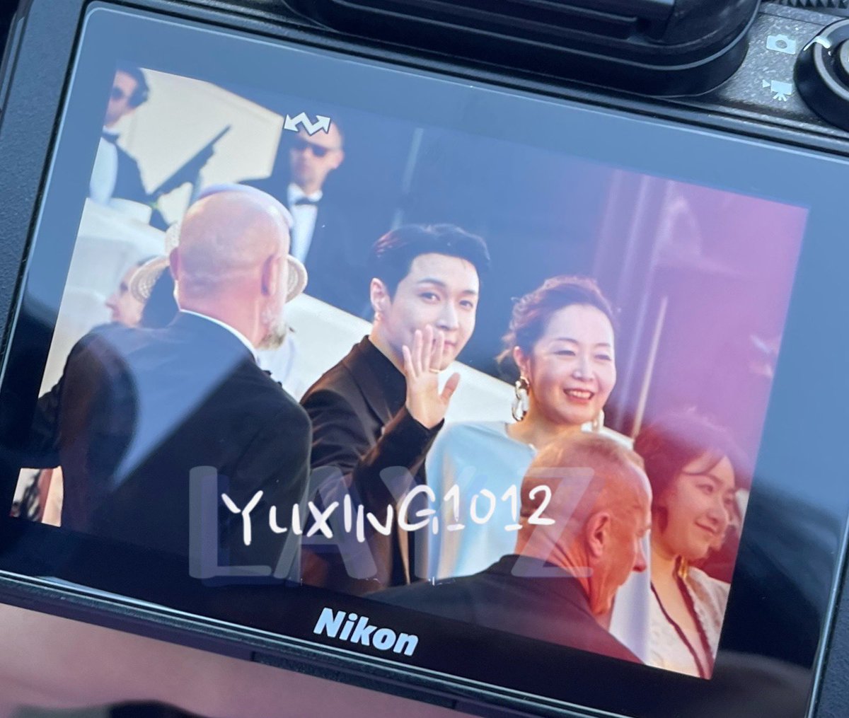 YuXING1012's tweet photo. #YIXING SAW US https://t.co/aK9Io3o5mr