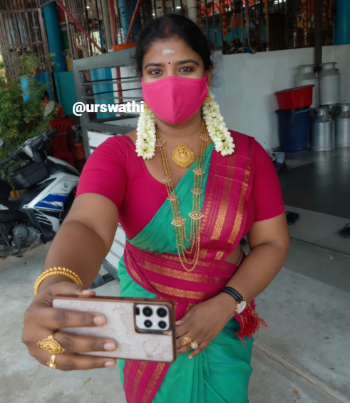 urswathi's tweet photo. Innaikku function la edutha photos. 

Eppadi irukken ?

@urswathi https://t.co/3VJubFM5D0