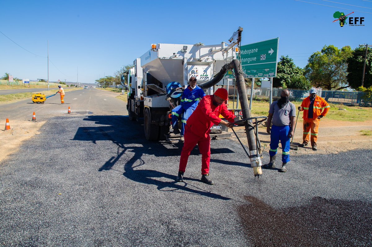 EFFGautengProv's tweet photo. 🚨EFF in Government🚨

We commend the work of service delivery in the @CityTshwane,, in Winterveldt.

The EFF in Government ALWAYS delivers. 

#RegisterToVoteEFF  In The 2026 Local Government Elections On The Following Link: https://t.co/RdW8o1Zm4x https://t.co/zJeDnq8i8Q