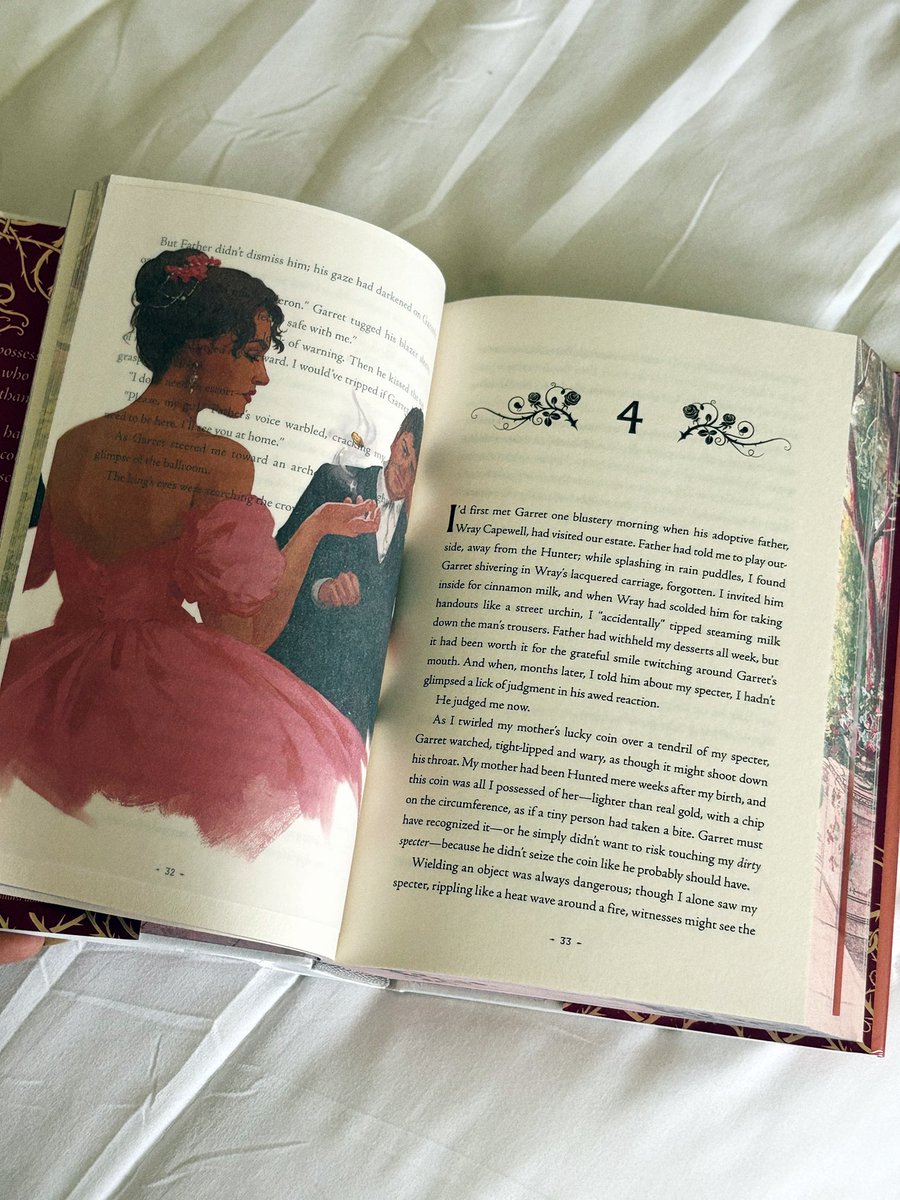 fallmyicarus's tweet photo. #cr: this insanely gorgeous edition of thorn season by kiera azar 💫

this is the 1st book on my list as i try to read mostly asian authors for this aapi month https://t.co/KZMwVLkuvK