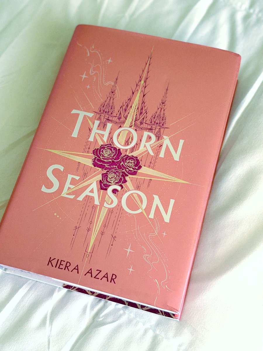 fallmyicarus's tweet photo. #cr: this insanely gorgeous edition of thorn season by kiera azar 💫

this is the 1st book on my list as i try to read mostly asian authors for this aapi month https://t.co/KZMwVLkuvK