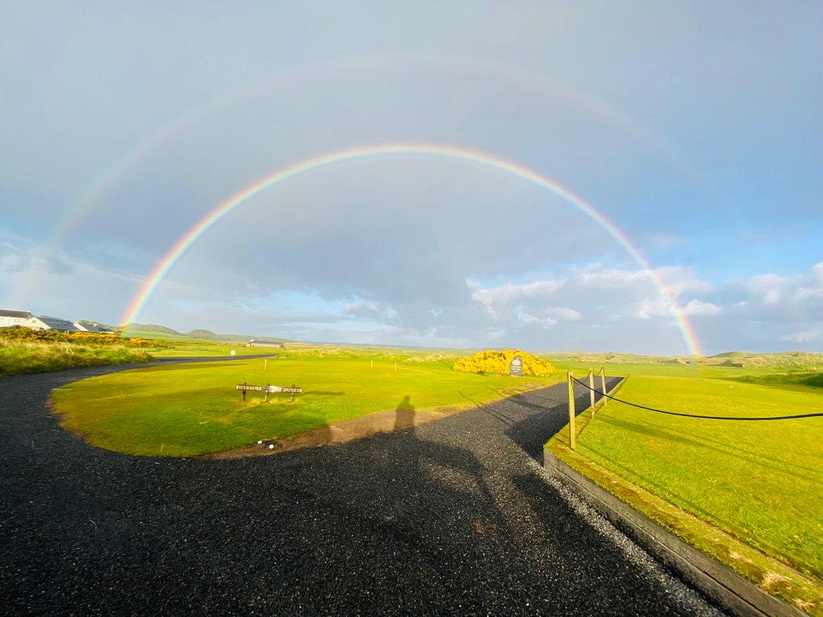 EnniscroneGolf's tweet photo. Some days at Enniscrone feel a little extra special 🌈

A full rainbow stretching across the Links this evening — a reminder that you never quite know what awaits you on Ireland’s Wild Atlantic coast.

Golf, dunes, ocean air, and views like this.

🏌️‍♂️ 🇮🇪 🏌️‍♀️🤝 ⛳️ 🌊 ❤️ https://t.co/eJSD1Rp9sA