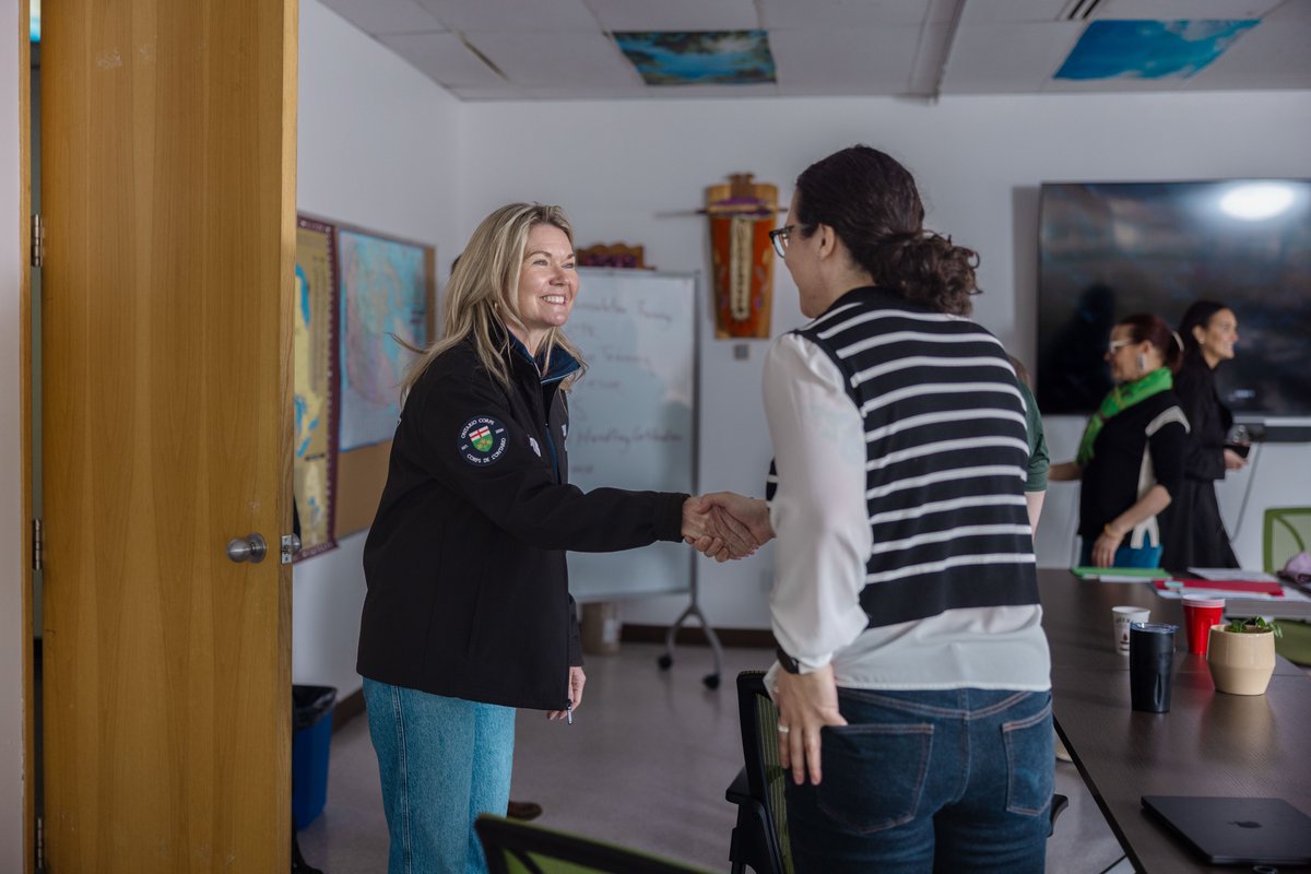 7GenerationsEd's tweet photo. Honoured to welcome Minister @JillDunlop1 to Thunder Bay! We shared exciting progress on our Grade 11–12 emergency management curriculum, shaped by strong community partnership and now coming to life through pilots! Email emcurriculum@7generations.org to learn more. https://t.co/TjIM63uCDQ