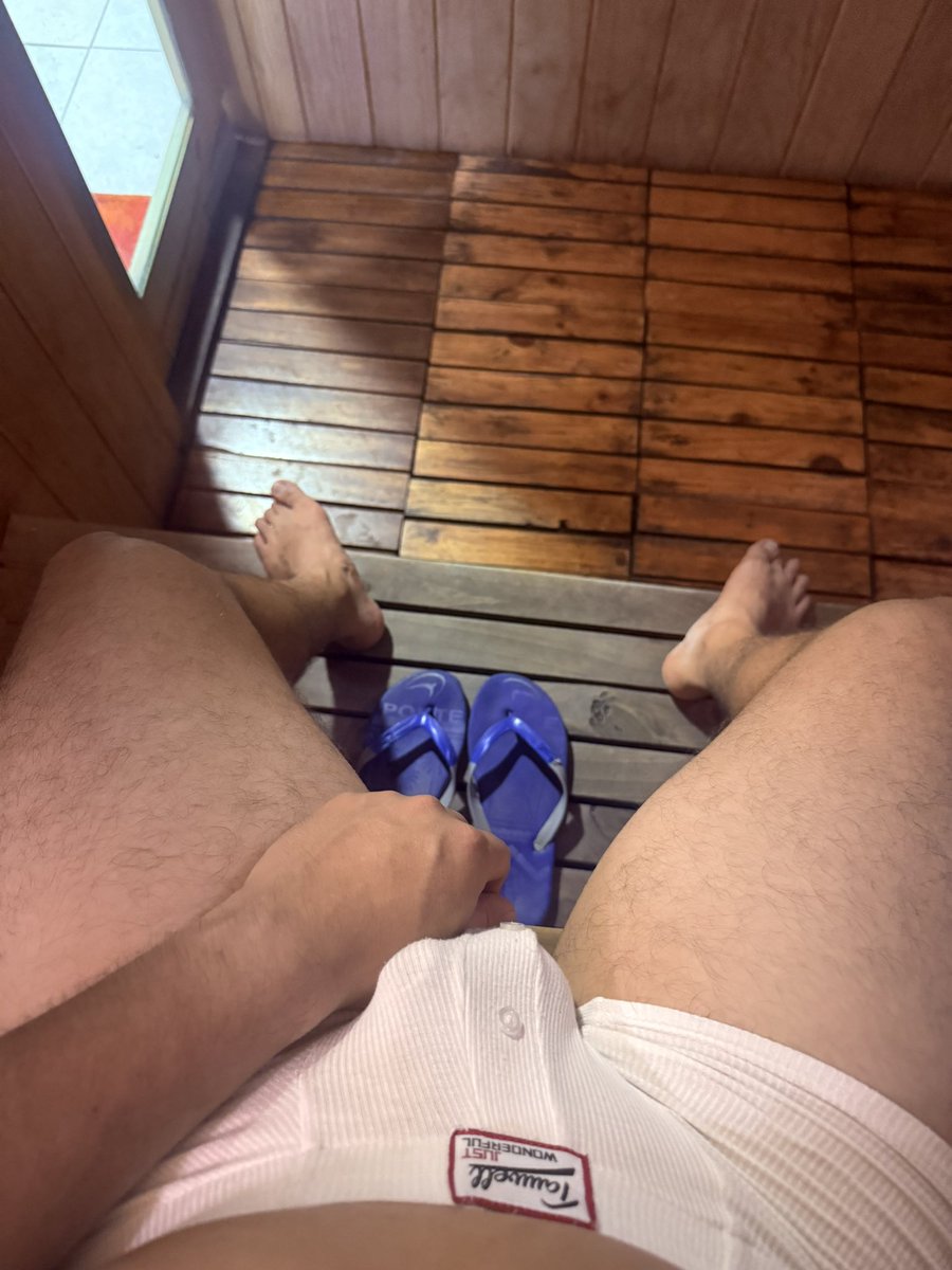 vanderca6's tweet photo. Post gym. https://t.co/gKgj5p4PVK