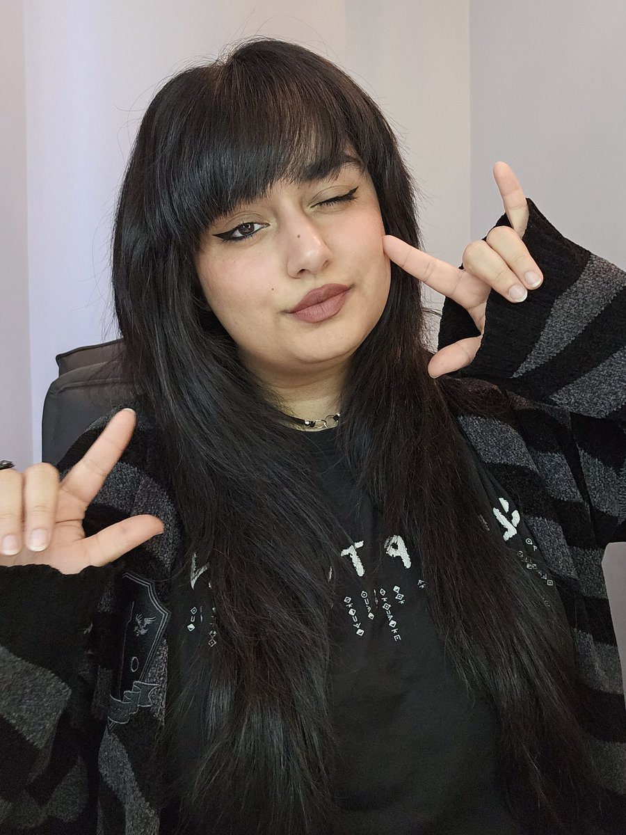 goddess_squish's tweet photo. Any goth/alternative Finsubs about? I'll let you fund my concert addiction 🖤 
.
.
.
Paypig findomme findom humanatm https://t.co/4VpEd859pK