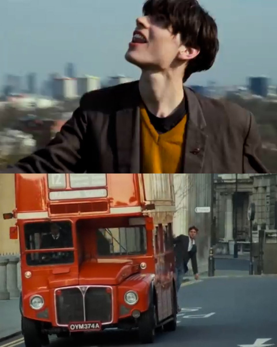 alexjameshq's tweet photo. Modern Life Is Rubbish turns 33.

For Tomorrow
Music Video Director: Julien Temple

Blur | Album Anniversary | Modern Life Is Rubbish | 10 MAY 1993
#Blur #BlurAnniversary #BlurFan #ModernLifeIsRubbish https://t.co/k5JxRtONHV