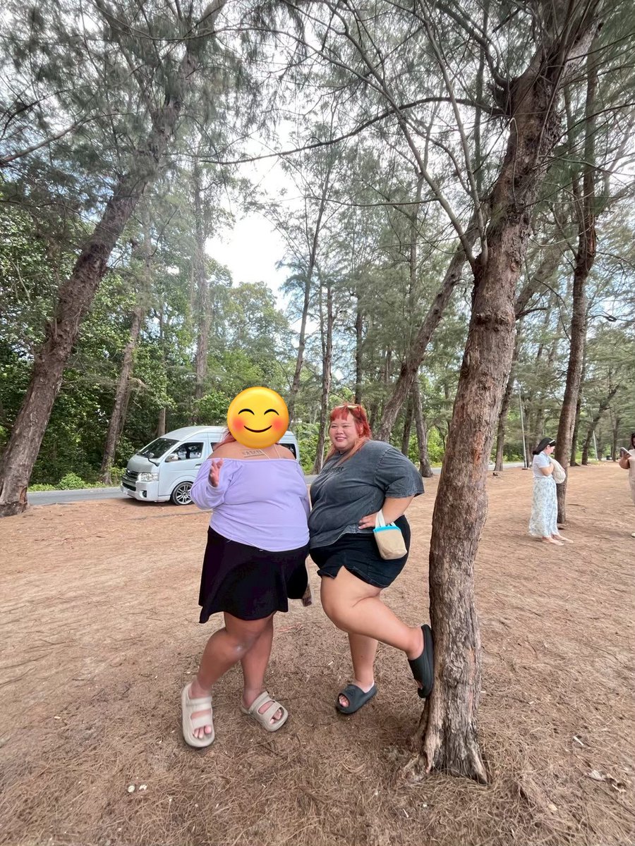 ตาล​ ตาล tweet media