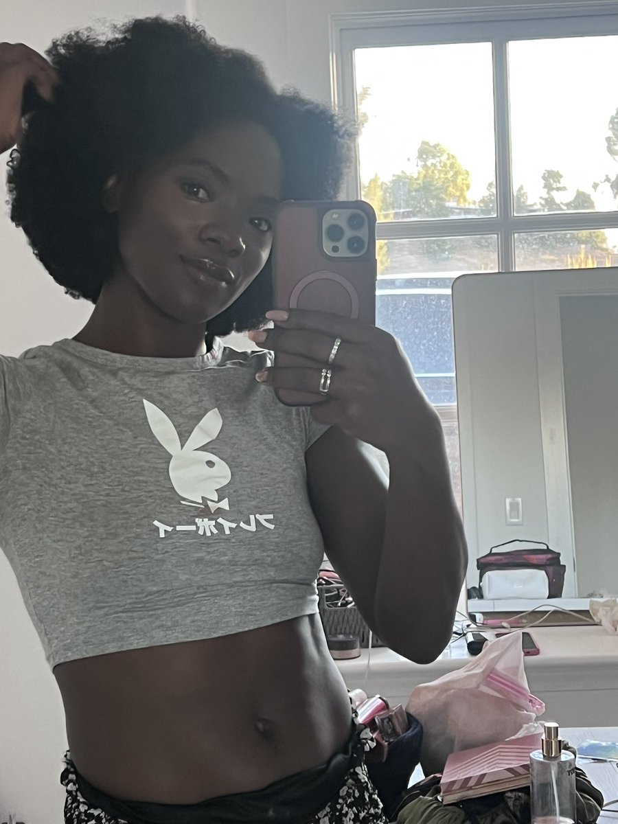 Ana Fuckin Foxxx tweet media