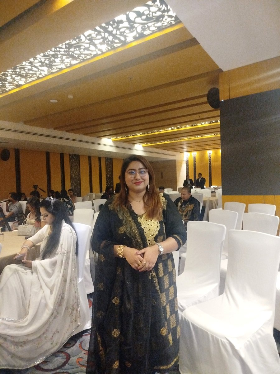 Isponthaurmi9's tweet photo. Wellness Studio Grand Launch at Amari Dhaka ✨ Aesthetic &amp; Dental Gala Night | Ispontha Urmi
#WellnessStudio #AestheticDental #GrandLaunch #AmariDhaka #DhakaEvent #Banani #LuxuryEvent #DentalCare #AestheticClinic #BeautyCare #GalaNight #DhakaLifestyle #ContentCreator https://t.co/LQxJpNds6g