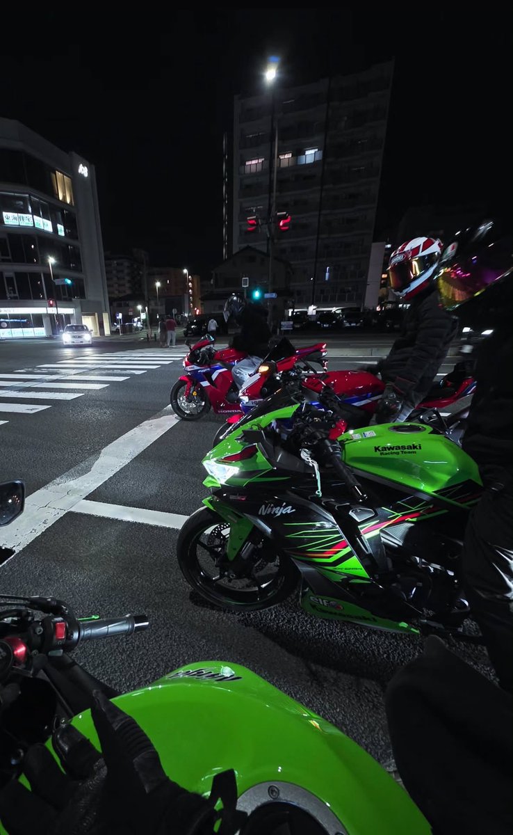 Msmncmx250's tweet photo. 名前￤まさむね
年齢￤20
住み￤宮城
身長￤157
車種￤Rebel250🖤▶︎CBR600RR❤️‍🔥
一言￤人見知ります！ https://t.co/D3yX64wez4