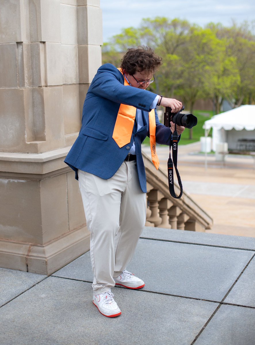 CreativeGurn's tweet photo. BFA Communications Design
Syracuse ‘26 👨‍🎓🍊 

https://t.co/hphNyvoEUg
https://t.co/JnEGkawEUg https://t.co/Bw5i2Pvgr7