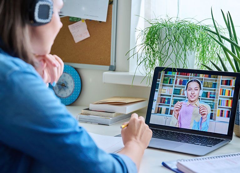 elearningRooms's tweet photo. Great product videos don’t just show what something does, they help people understand how to use it with confidence.

Our latest blog explores how learner-first product videos can improve clarity, adoption, and support.

https://t.co/SzbhFDkZnG https://t.co/d4PkIisN8u
