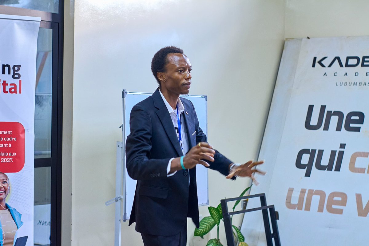 FIJADA_FORUM's tweet photo. Le Forum international de la jeunesse africaine pour le développement de l’Afrique, expansion du Haut-Katanga, a organisé une importante Conférence des Leaders, réunissant plus de 100 acteurs engagés autour d’une réflexion stratégique sur le leadership et le développement durable.

Placée sous le thème :
« La crise du leadership de la jeunesse : quels enjeux pour le développement durable ? », cette activité a constitué un véritable cadre d’échanges, de sensibilisation et de renforcement des capacités de la jeunesse du Haut-Katanga.

Cette conférence a connu la participation de plusieurs intervenants de marque, notamment :

- Samuel Kabulo, Président du FIJADA Haut-KATANGA;
- Eunice Bikila, Vice-présidente ;
- Parfait Kanda, Directeur de cabinet du Président.

Au cours des différentes interventions, les orateurs ont largement insisté sur l’importance du leadership dans l’implication de la jeunesse au service du développement durable, soulignant la nécessité pour la jeunesse africaine de développer des compétences, une vision ainsi qu’un sens élevé de responsabilité afin de contribuer efficacement à la transformation de la société.

Les intervenants ont également rappelé que le FIJADA demeure une structure phare d’encadrement et de mobilisation de la jeunesse, œuvrant pour le renforcement des capacités, l’accompagnement et la formation, dans le but de faire de la jeunesse katangaise une véritable ressource utile au pays et au continent africain.

À travers cette initiative, le FIJADA Haut-Katanga réaffirme son engagement à promouvoir un leadership responsable, porté par une jeunesse consciente, engagée et porteuse de solutions durables pour l’avenir de l’Afrique.

The Forum international de la jeunesse africaine pour le développement de l’Afrique, Haut-Katanga branch, organized a major Leaders Conference, bringing together more than 100 committed participants around a strategic reflection on leadership and sustainable development.

Held under the theme :
« The Leadership Crisis Among African Youth : What Are the Challenges for Sustainable Development? » this activity served as a genuine platform for dialogue, awareness-raising, and capacity building for the youth of Haut-Katanga.

The conference featured several distinguished speakers, including :

- Samuel Kabulo, President of FIJADA HAUT-KATANGA
- Eunice Bikila, Vice-President;
- Parfait Kanda, Chief of Staff to the President.

During their various presentations, the speakers emphasized the importance of leadership in youth involvement for sustainable development, highlighting the need for African youth to develop skills, vision, and a strong sense of responsibility in order to contribute effectively to the transformation of society.

The speakers also recalled that FIJADA remains a leading platform for youth supervision, mobilization, training, and empowerment, working to strengthen capacities and support the emergence of a responsible and resourceful youth capable of contributing positively to the development of the country and the African continent.

Through this initiative, FIJADA Haut-Katanga reaffirms its commitment to promoting responsible leadership driven by a conscious, committed, and solution-oriented youth for the future of Africa.

@_AfricanUnion