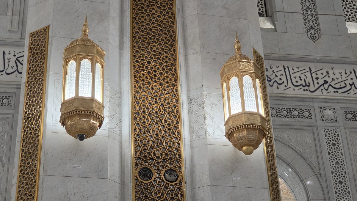 HaramainInfo's tweet photo. The breathtaking beauty of the newly opened King Abdullah Extension a magnificent blend of Islamic architecture, elegance, and serenity welcoming millions of worshippers from around the world.

#HaramainInfo #dhulqadah #1447H #Hajj https://t.co/ezHkT6HKGi