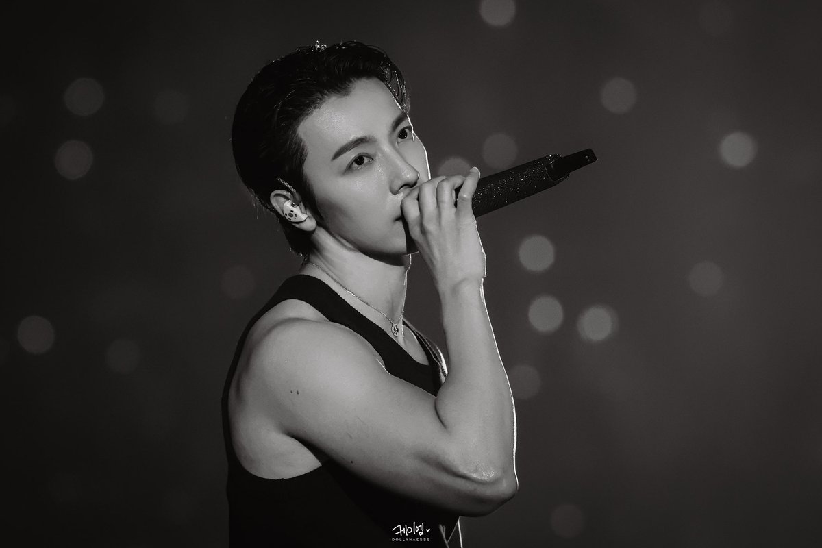 dollyhaesss's tweet photo. SJ-CORE in Seoul 

#동해 #DONGHAE
#슈퍼주니어 #SUPERJUNIOR https://t.co/0aivuj1p21