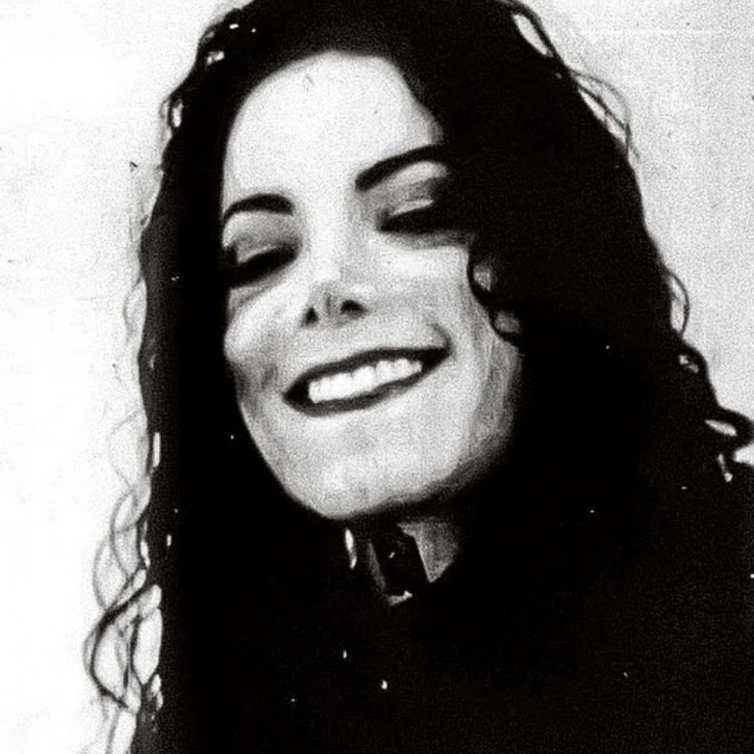 𝒎𝒊𝒍𝒊 𐙚 MICHAEL tweet media