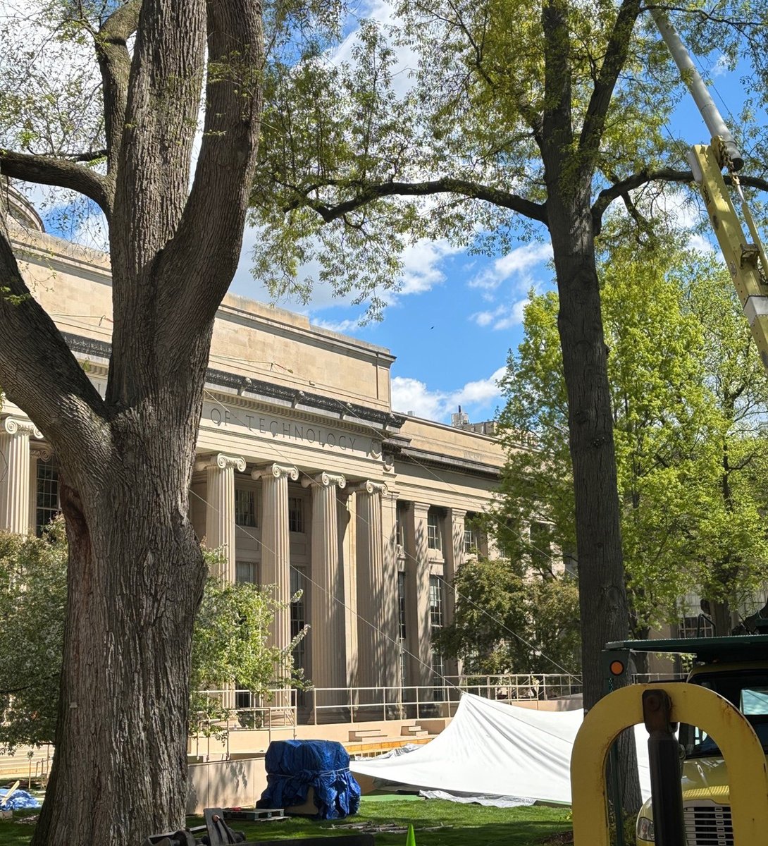 MIT Students tweet media