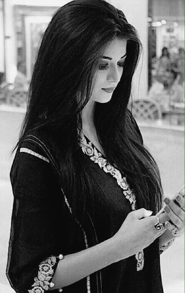 YourNayaab's tweet photo. Your voice;
a velvet hush
slipping softly
through my storms.
And suddenly,
even silence
feels warm... https://t.co/n83gTGwspE