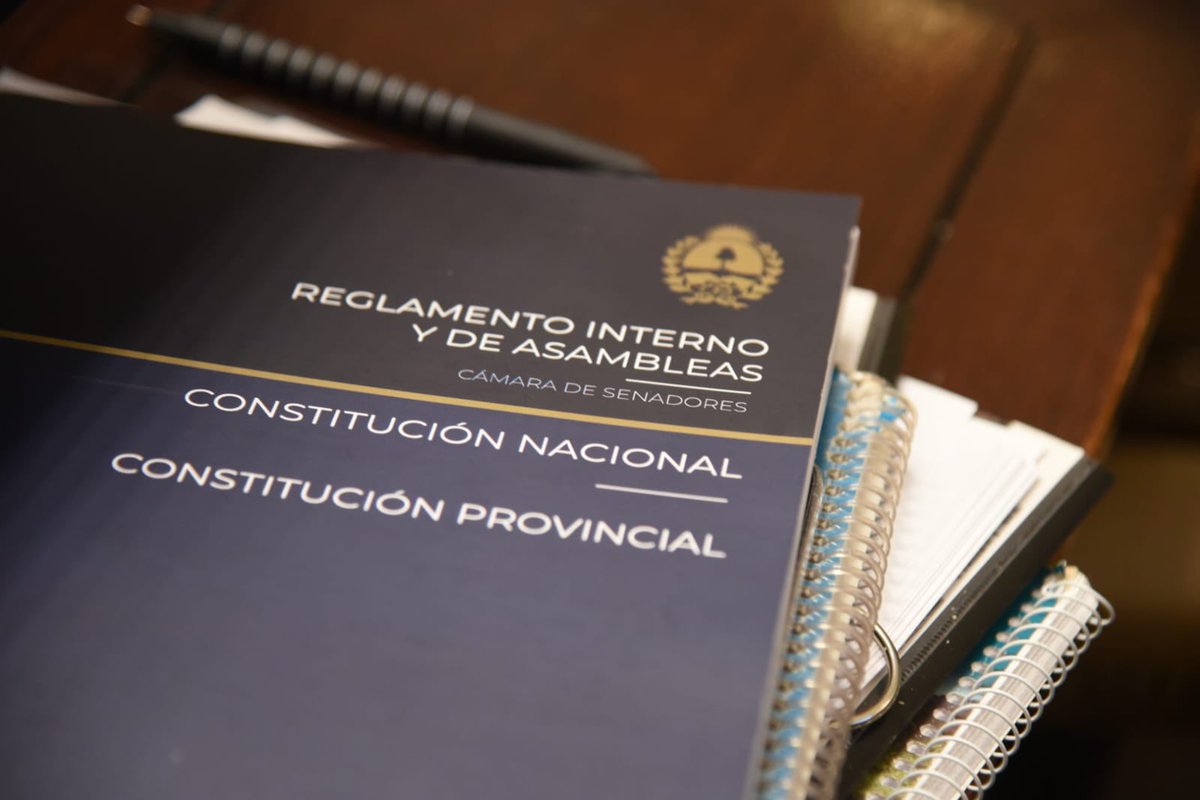 hebesil's tweet photo. En la @LegislaturaMdz dimos sanción definitiva al proyecto de enmienda constitucional para incorporar la autonomía municipal en Mendoza y saldar una deuda institucional pendiente desde la reforma nacional de 1994.

La autonomía municipal ya existe en los hechos y en distintas normas, pero necesitábamos darle un marco constitucional claro, con límites precisos, reglas comunes y seguridad jurídica para los 18 municipios de la provincia.

Esta reforma busca evitar interpretaciones arbitrarias, conflictos institucionales y también dejar expresamente establecido que los municipios no podrán crear impuestos.

Estamos dando un paso importante para fortalecer las instituciones, ordenar el funcionamiento municipal y darle más previsibilidad a Mendoza con una mirada seria y de largo plazo.