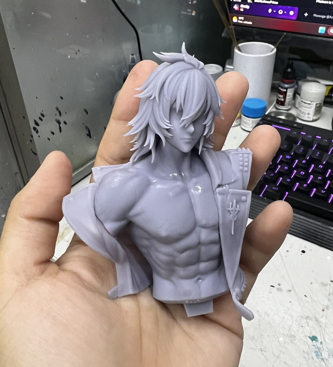skullysinner's tweet photo. Small wife. At least the parts that printed look fine and fit well but this is not the final size. https://t.co/2gz23oLvxy