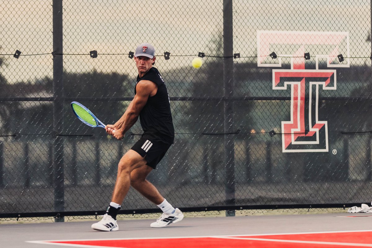 TexasTechMTEN's tweet photo. Congratulations to our four CSC Academic All-District selections, Felipe, Ludo, Tyler &amp; Thiago 📚 https://t.co/sJTvDttujn