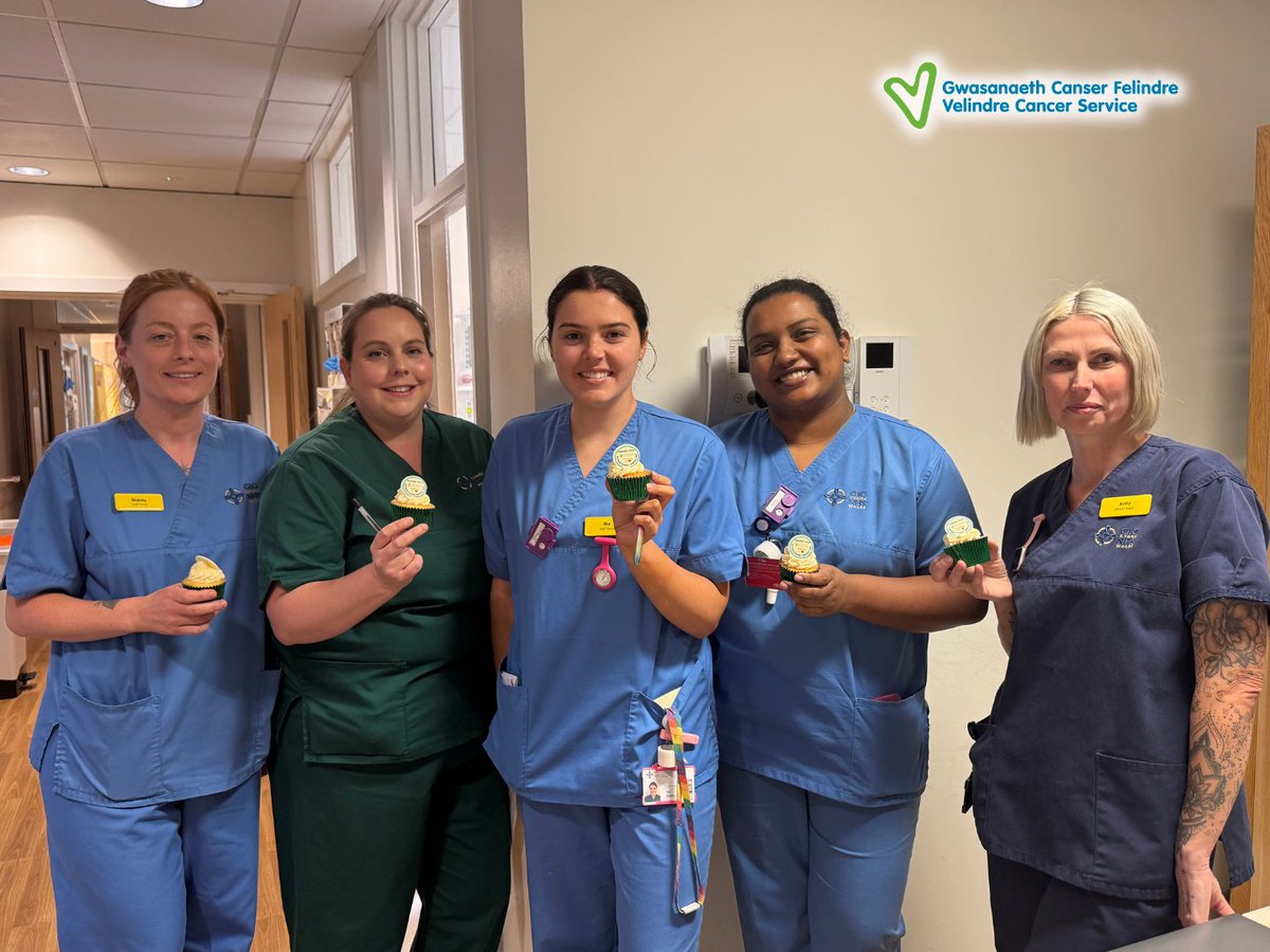 VelindreCS's tweet photo. A sweet treat for some truly amazing people! 💙

👇 Drop a 💙 in the comments to show your appreciation on International Nurses' Day. https://t.co/D8ScKFLIv7