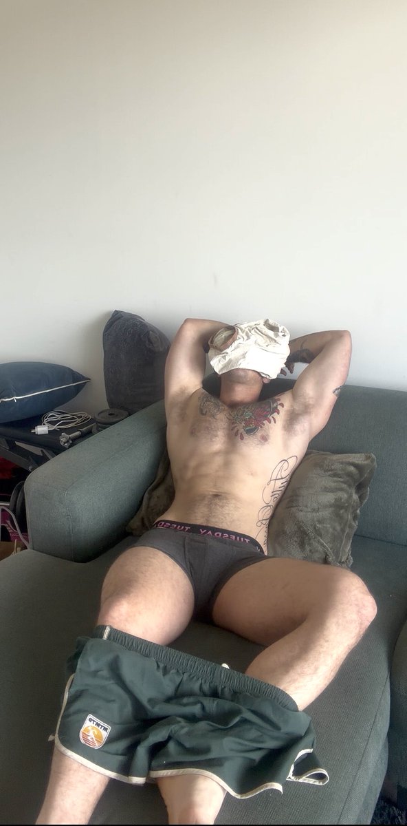 alexgym25's tweet photo. If only you could all smell what I'm smelling right now 😜 https://t.co/RTsZ7uyZ5F