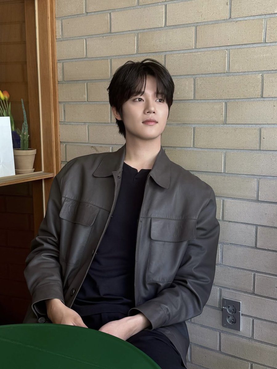 jjjunbn_'s tweet photo. 므이잉🥺 https://t.co/G2is1oACRL