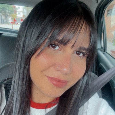 karingonzalez2's tweet photo. #NuevaFotoDePerfil https://t.co/FpO9nXJiT8