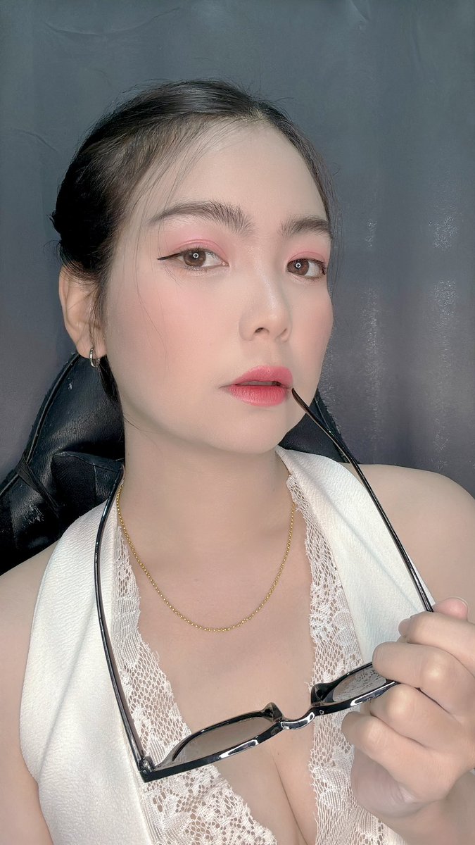 vj_babe's tweet photo. สวยให้ 5 มั่นหน้าให้ สิบ!! 🤣 

#แคปชั่นเด็ด #แคปชั่นอ่อย #แคปชั่นน่ารัก 
#แคปชั่นโดนใจ #แคปชั่นตลก 
#แคปชั่นกวนๆ #แคปชั่นเสี่ยว #แคปชั่น 
#สาวใต้ #สุราษฎร์ธานี  #vjbabe👱🏻‍♀️ https://t.co/SReT3uBiCl