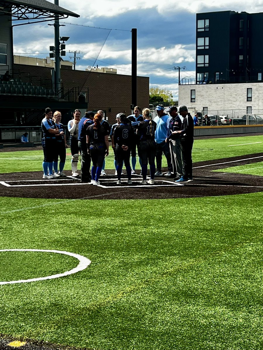 LHSEaglesSoftb1's tweet photo. Some more 📸 from yesterday at The Corner Ballpark. https://t.co/nCgBNbXH2g