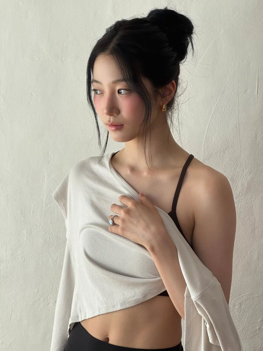 kazuha pics tweet media