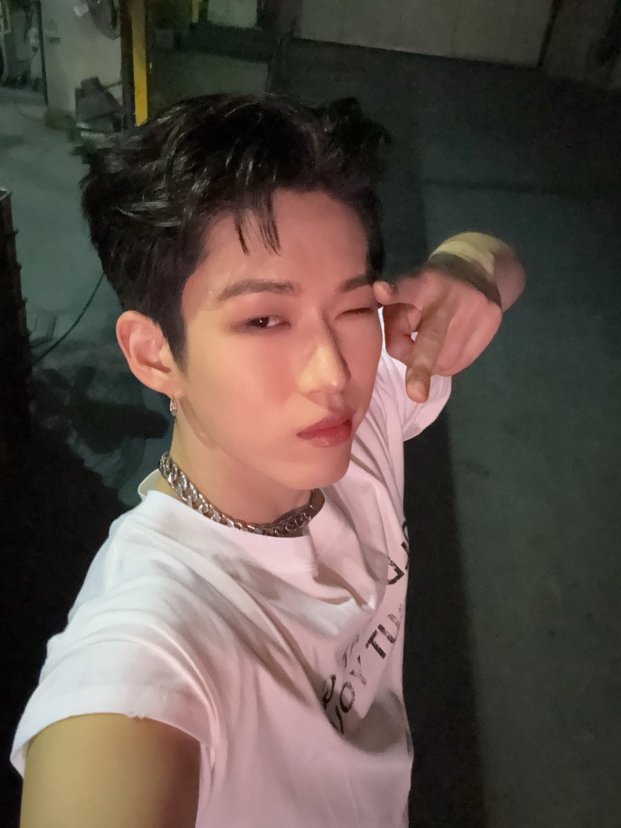 행복 tweet media
