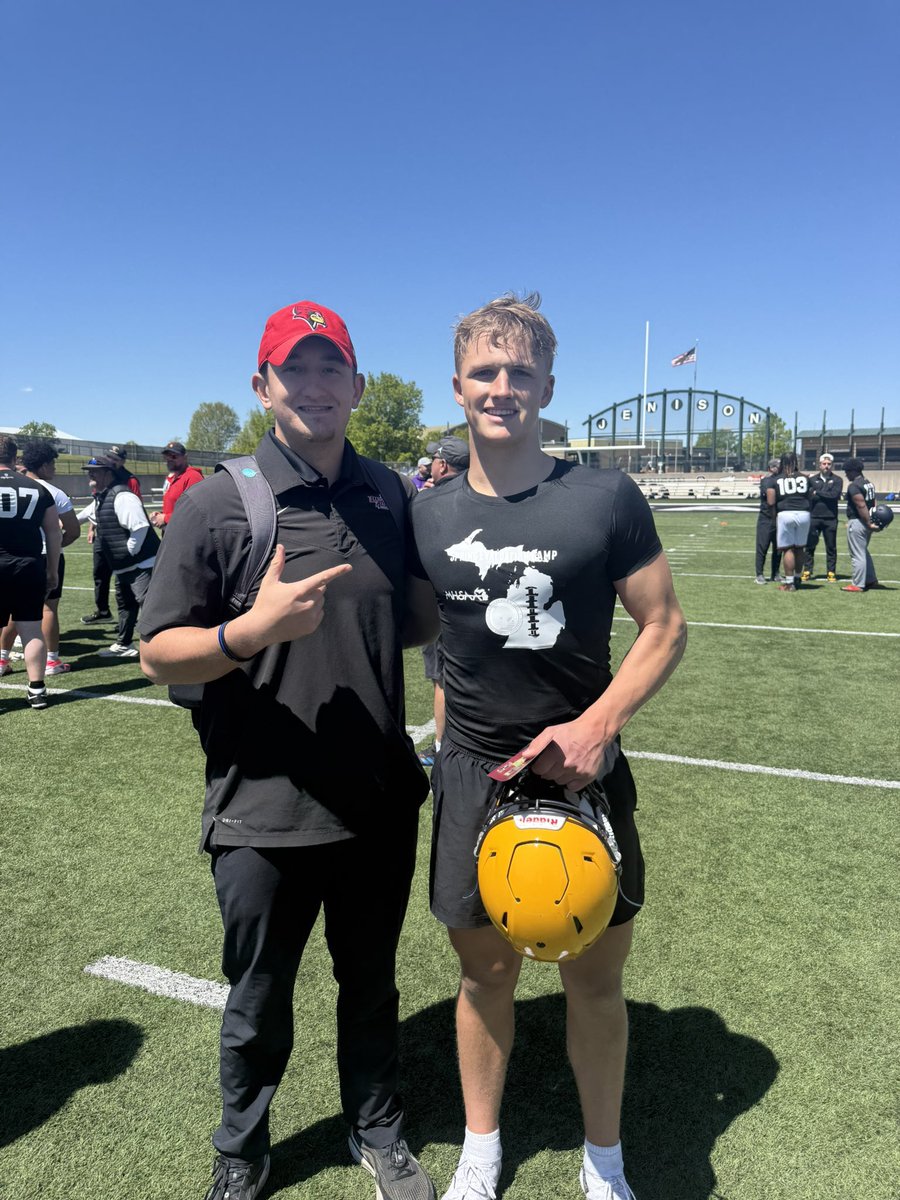 PVugteveen4's tweet photo. I had a great day at the MHSAA showcase at Jenison High School! Got to have some great conversations with a lot of great coaches!
@CoachBradOtter @CoachLouisGVSU @CoachSmith202 @RyanVanSchelven @CoachGus90 @jacobpardonnet @Coach_Calt https://t.co/tw6ZIaM2lU
