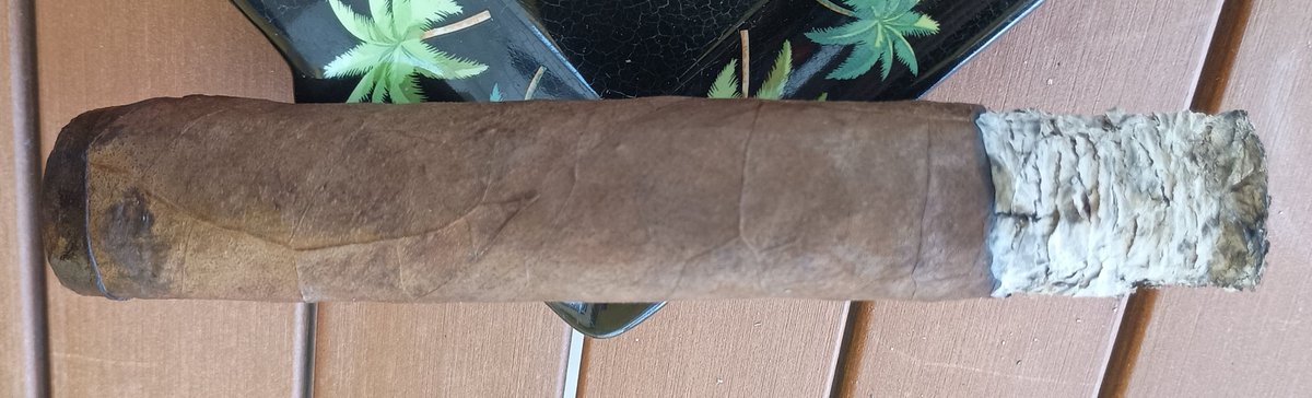 aboutcigars's tweet photo. Review of a Mystery Exclusive House Blend Cigar: https://t.co/ToEPiRW6OJ https://t.co/tVLH51jSXL