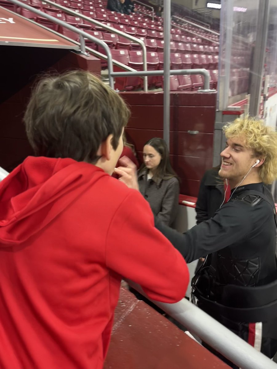 @JR_76 🥅🏒 tweet media