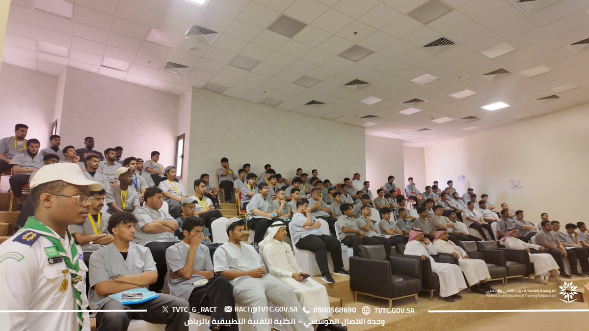 tvtc_g_RACT's tweet photo. قدم المحامي والمستشار القانوني أ. فهد بن محمد بارباع ورشة تدريبية بعنوان «نشر الوعي القانوني»، تناول خلالها دور الثقافة القانونية في حماية الحقوق ومعرفة الواجبات، كما استعرض أبرز الأنظمة واللوائح ذات الصلة بالمجتمع، بهدف ترسيخ الوعي القانوني وتعزيز المسؤولية في الحياة العامة والمهنية ⚖️
#التدريب_التقني