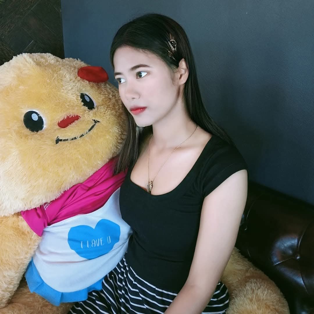 หญิงแท้ tweet media