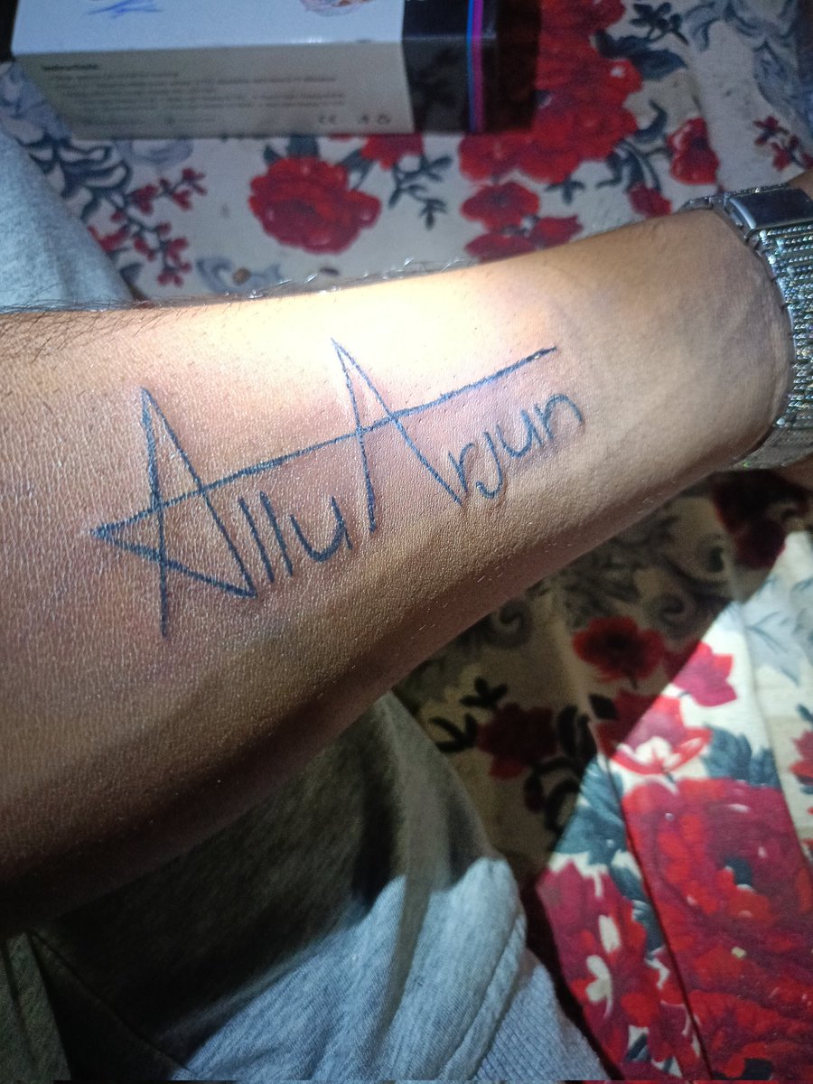 Lillu613978's tweet photo. Love you my love 💘 FROM #NEPAL
@alluarjun 
@TrendsAlluArjun @AlluSirish 
@AlluArjun_Army https://t.co/VnhuiE3PRT