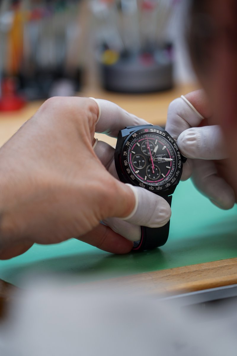BQWatch's tweet photo. Have you visited our Radlett HQ yet?

We pride ourselves on our state of the art showroom with bar &amp; lounge area, four fully-equipped client meeting rooms and in-house watchmaker facilities, with a specialist team of five watchmakers on-site Monday to Friday! https://t.co/waJ0eQ73nh