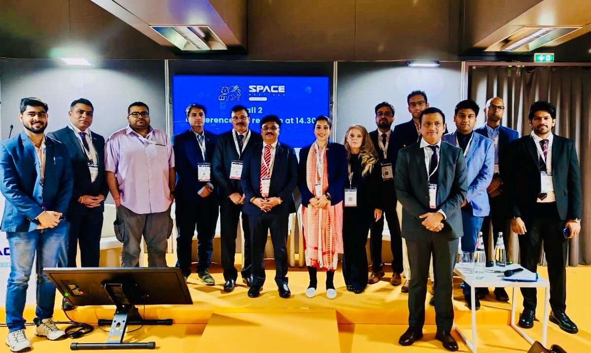 IndiainItaly's tweet photo. Forging new frontiers in India-Italy space partnership ! @INSPACeIND  and Indian space companies participated at the Veneto Space Meetings.
DDG @LambertoMoruzzi & Ms Gurleen Kaur. First Secretary highlighted industrial complementarities and opportunities between our space ecosystems.
@ASI_spazio