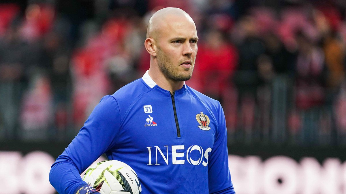 🚨#FCN 🟡🟢

❗️En fin de contrat à Nice , Maxime Dupé est proche d’un retour au FC Nantes pour remplacer Anthony Lopes en fin de bail chez les Canaris 

🗣️discussions en cours entre ses représentants et Franck Kita 

footmercato.net/a1114986362676…

(👋<a href="/telenantesinfo/">Télénantes</a>)